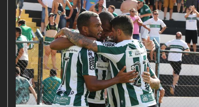 Coritiba e Toledo vencem nos pênaltis e estão na final do 1ª turno