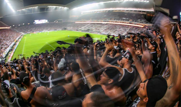 Torcedor corintiano é baleado em conflito com seguranças do Metrô