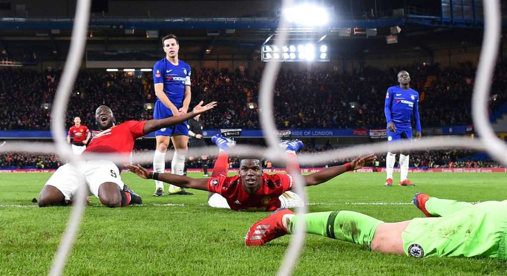 Manchester United bate Chelsea em Londres e vai às quartas da Copa da Inglaterra