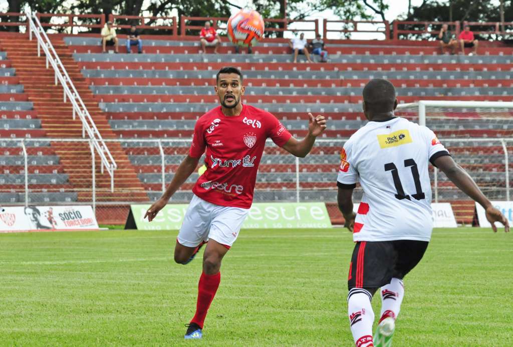 Jean Pierre comemora 50 jogos com a camisa do Noroeste e analisa empate (Foto: Bruno Freitas/Noroeste)