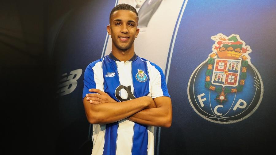 Paulistão: Santos se aproxima de acerto com Jorge, lateral-esquerdo do Porto