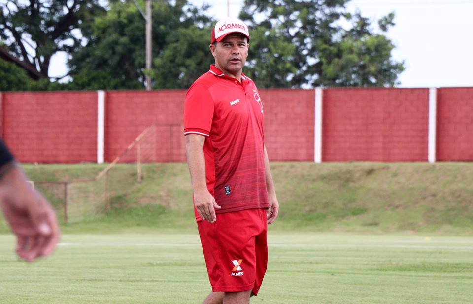Goiano: Mesmo vindo de boa sequência, Umberto Louzer pede demissão do Vila Nova