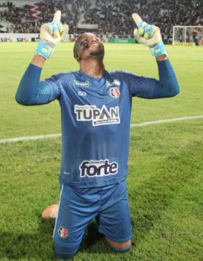 Santa Cruz eliminou o Náutico