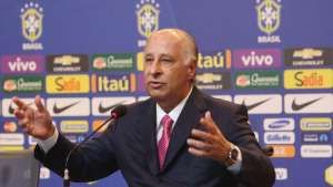 Grupo de 33 conselheiros cobra expulsão de Del Nero do Palmeiras