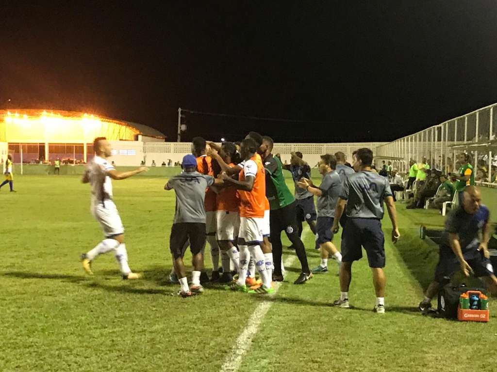 Confiança está muito perto de selar a classificação