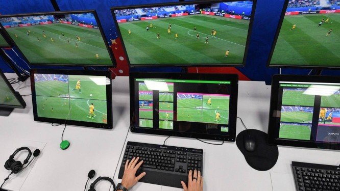 Em reunião, CBF confirma Brasileirão de 2019 com árbitro de vídeo