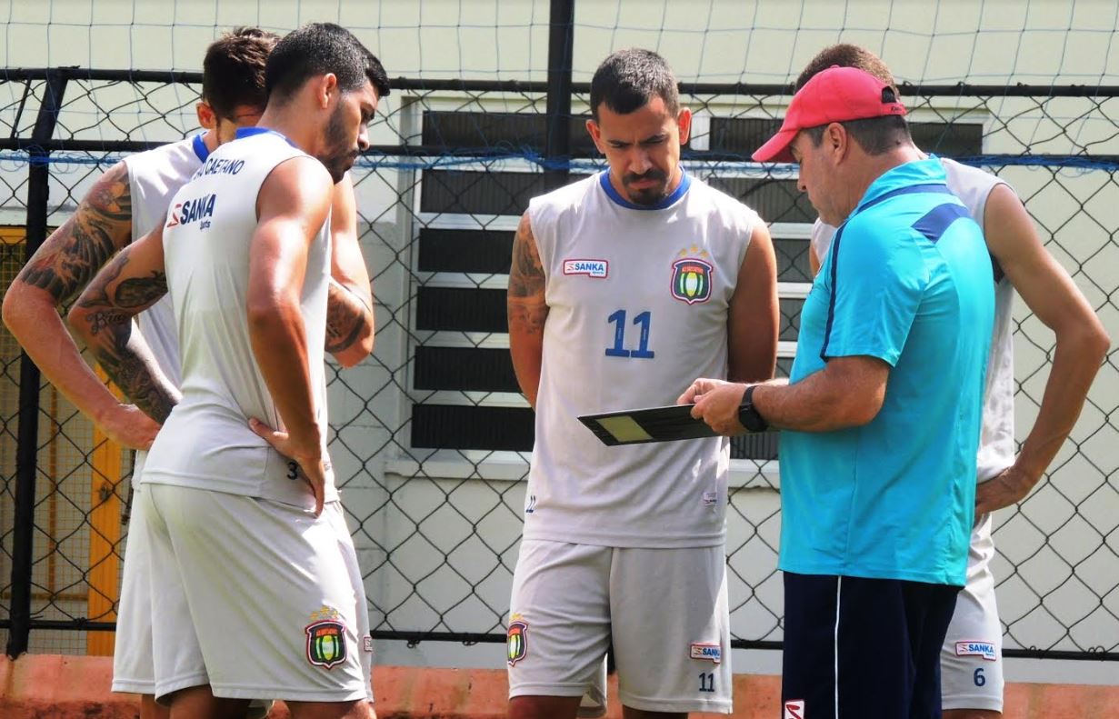 Paulistão: Pintado elogia Guarani e prevê dificuldades para o São Caetano