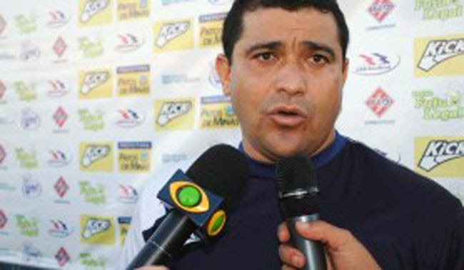 Que barca! Ex-meia do Palmeiras assume lanterna do Campeonato Goiano