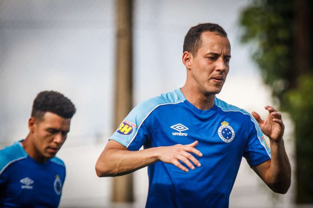 Rodriguinho celebra início no Cruzeiro e admite pensamento na Libertadores