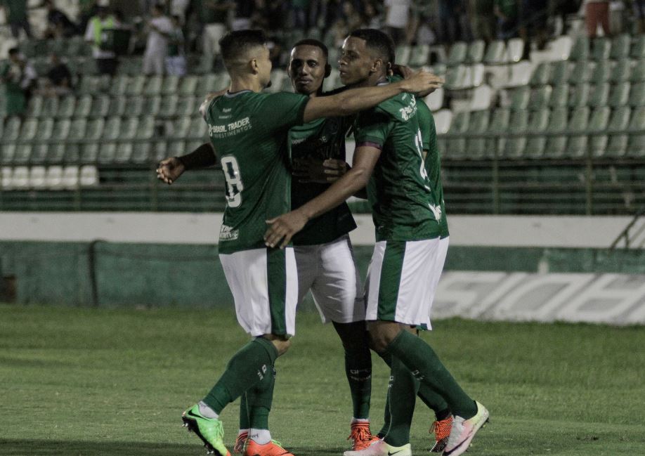 Guarani virou sobre o São Caetano e assumiu a vice-liderança do Grupo B