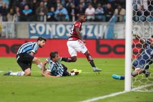 Carioca: Jovem atacante Lincoln sofre lesão e vira baixa no Flamengo