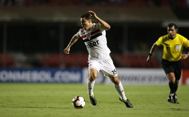 Hernanes desfalca o São Paulo e Diego Souza é relacionado para domingo