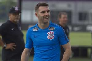 Em busca do 1º gol, Boselli lidera reservas do Corinthians contra o Botafogo-SP