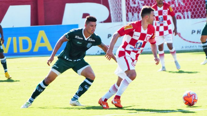 Mineiro: Sob comando de Mauro Fernandes, Caldense vence segunda e segue no G8