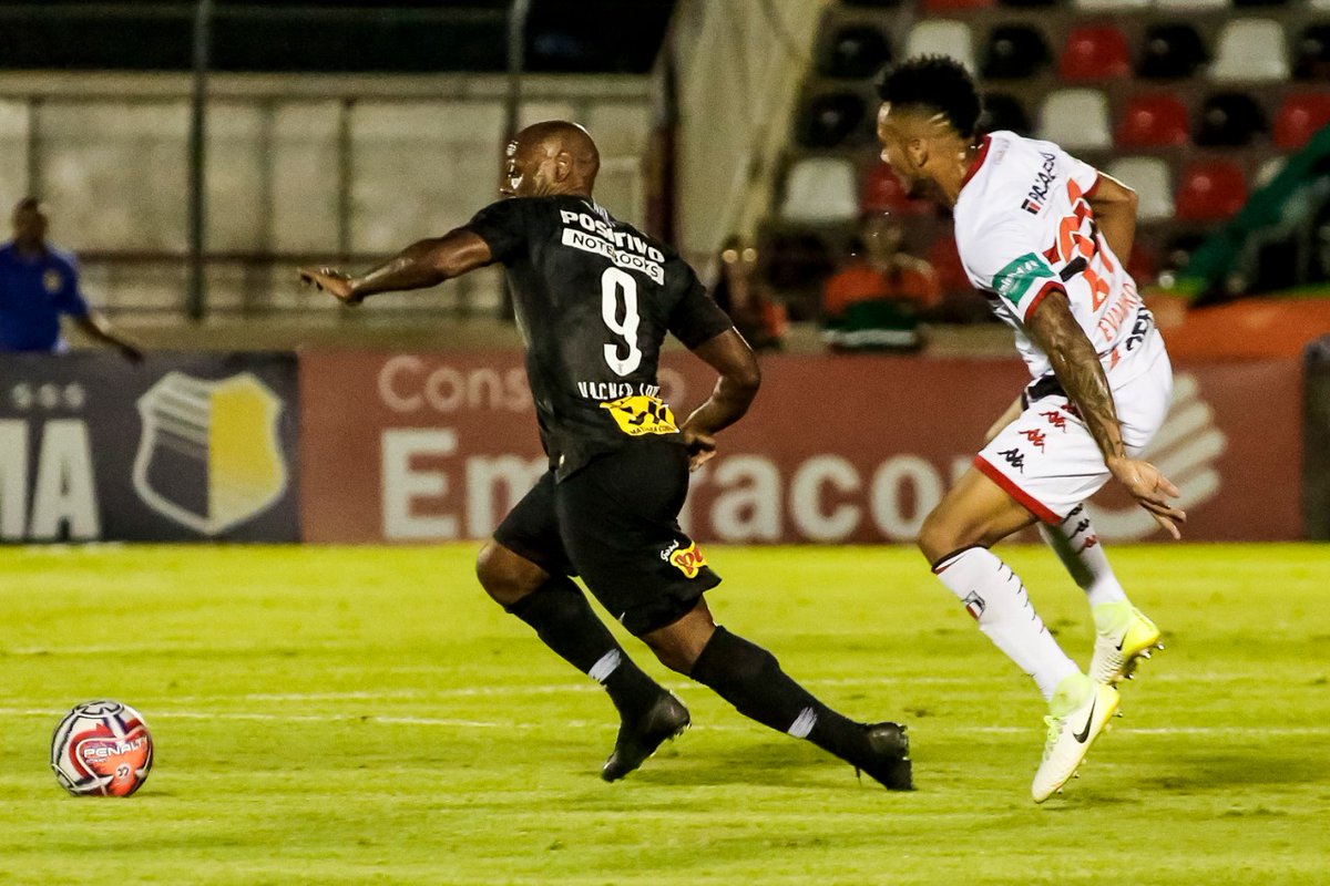 Carille diz que vitória não esconde atuação ruim do Corinthians