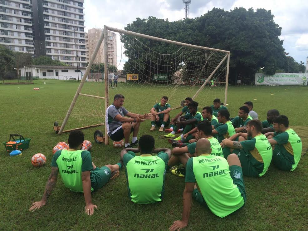 Paulista A3: Rio Preto dispensa três jogadores após vexame