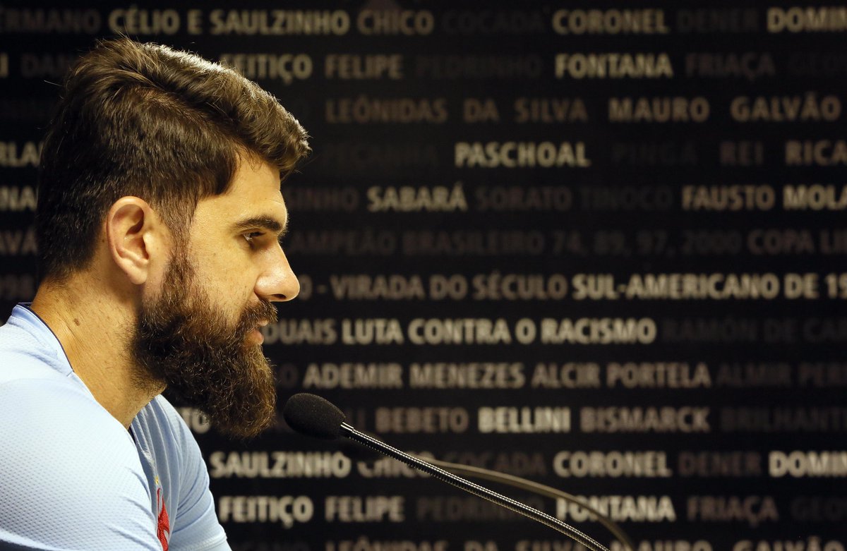 Carioca: Fernando Miguel exalta ‘1ª folga no ano’ e celebra invencibilidade do Vasco