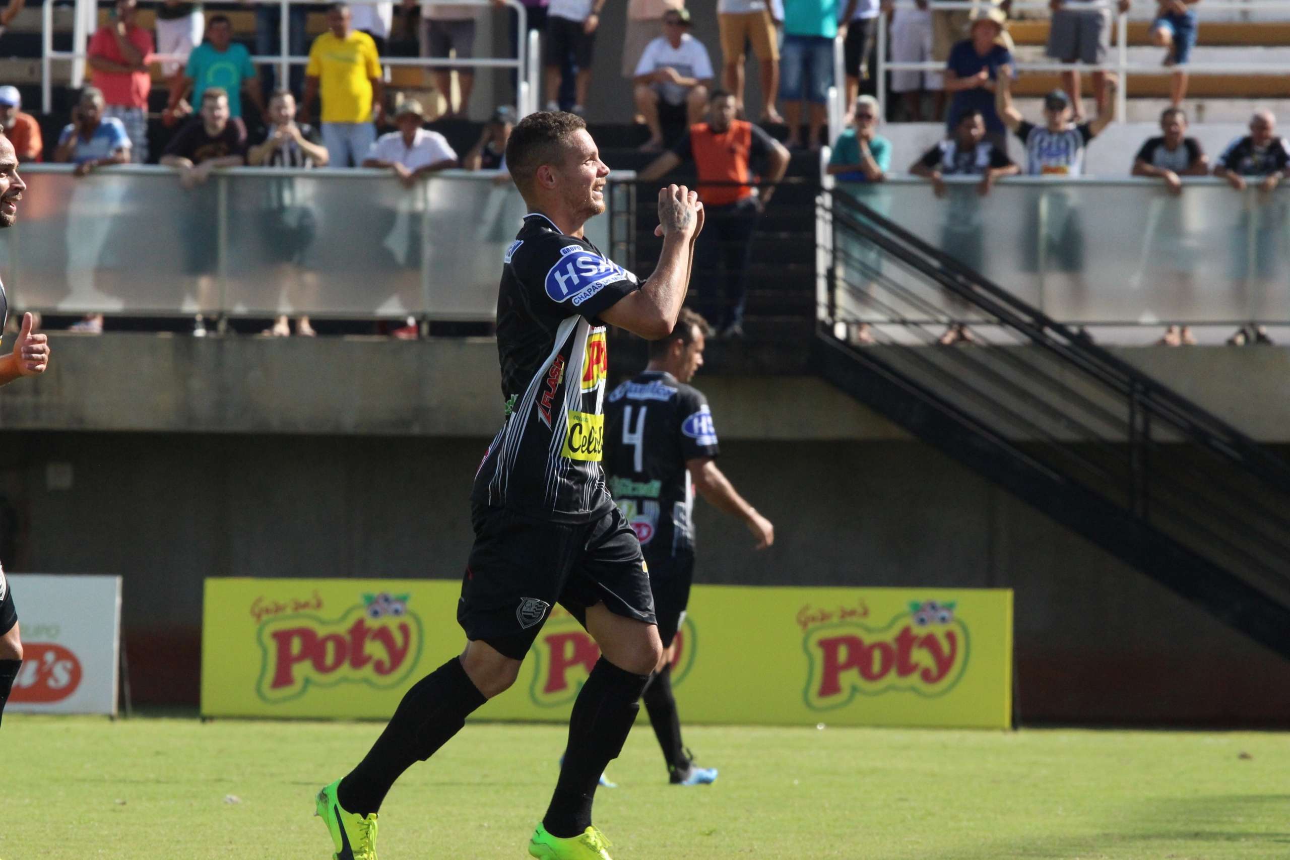 Paulista A2: ​Atacante do Votuporanguense destaca união do grupo após primeira vitória