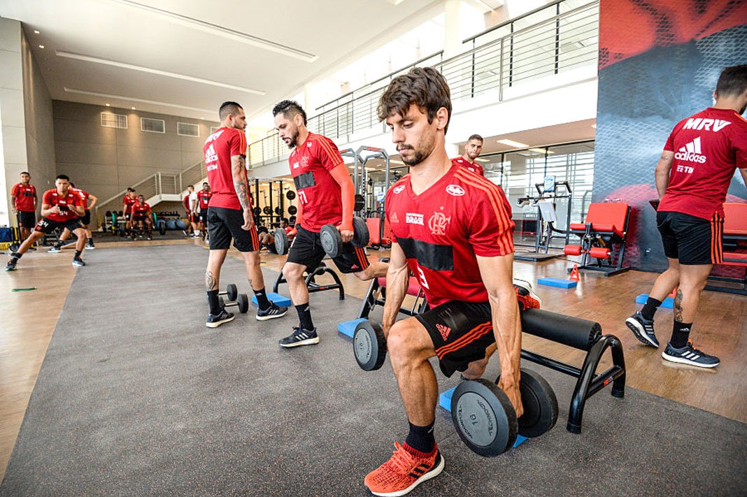 Carioca: Rodrigo Caio minimiza gols levados pela defesa do Fla: ‘O importante é ganhar’