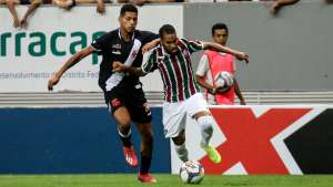 Por vídeo homofóbico, volante do Vasco é suspenso; Flu não será excluído do Carioca
