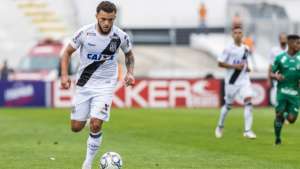 Ponte Preta monitora situação de atacante André Luis, ‘encostado’ no Corinthians