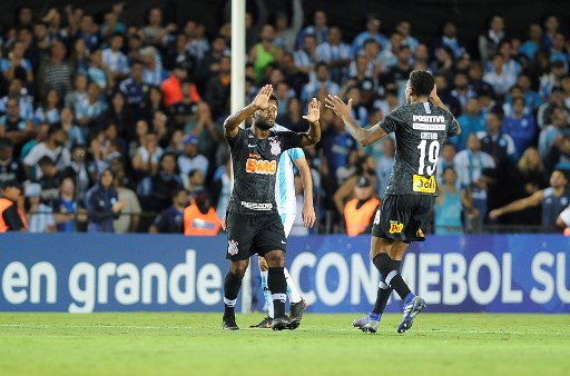Racing-ARG 1 (4) x (5) 1 Corinthians – Cássio brilha e Timão avança na Argentina