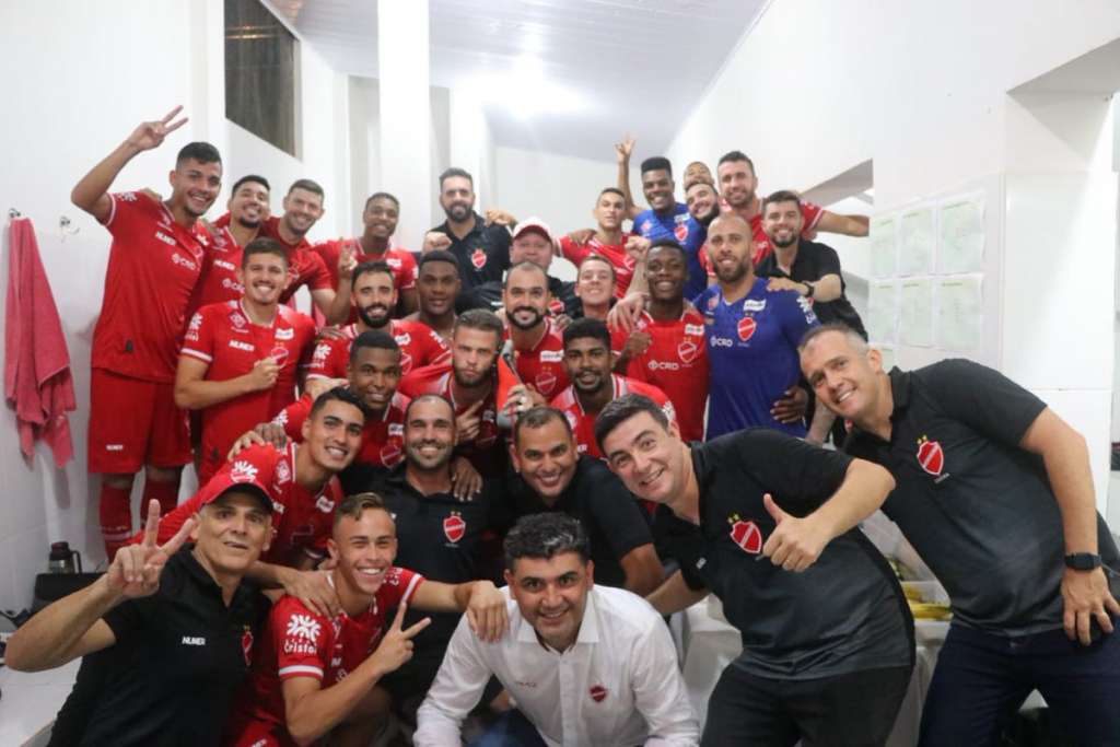 Vila Nova-GO vence URT-MG nos pênaltis e avança na Copa do Brasil Vila Nova-GO vence URT-MG nos pênaltis e avança na Copa do Brasil