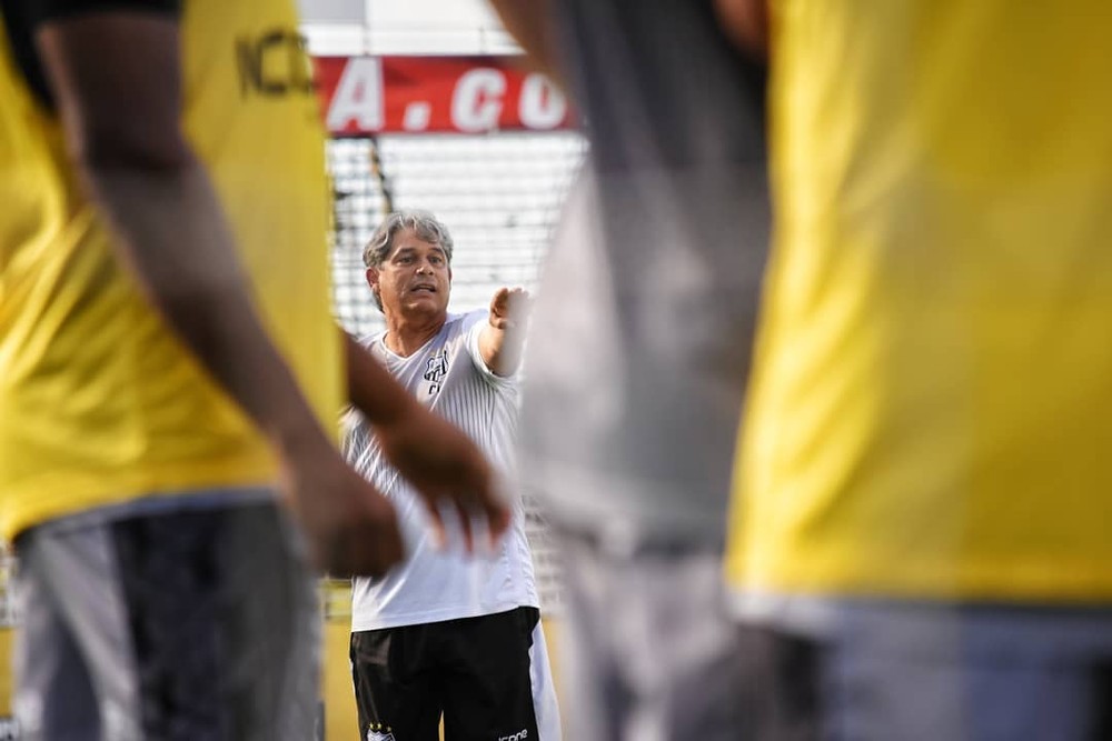 Bragantino fecha lista do Paulistão com ex-Manchester City e ex-Flu