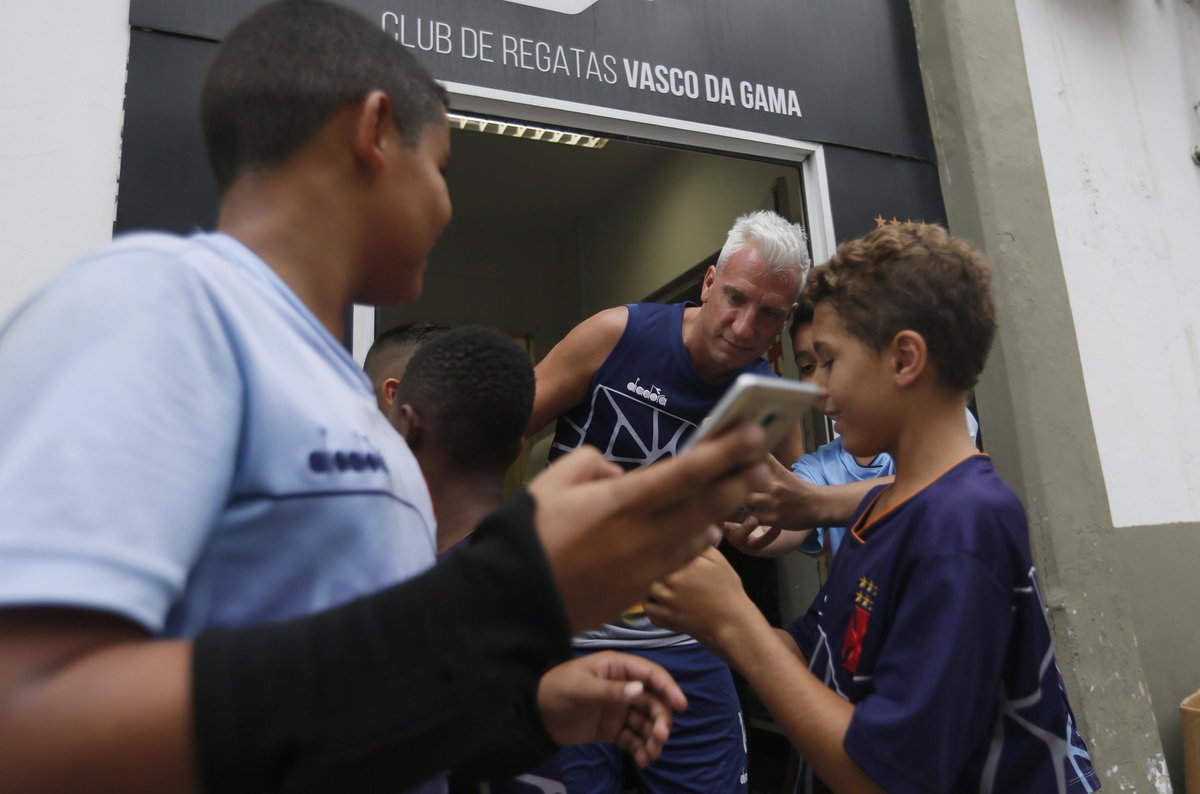 Carioca: Com sinusite e febre alta, Maxi López vira dúvida no Vasco na Taça Rio