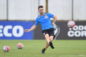 Com 6 poupados, Corinthians encara São Bento para seguir líder de grupo