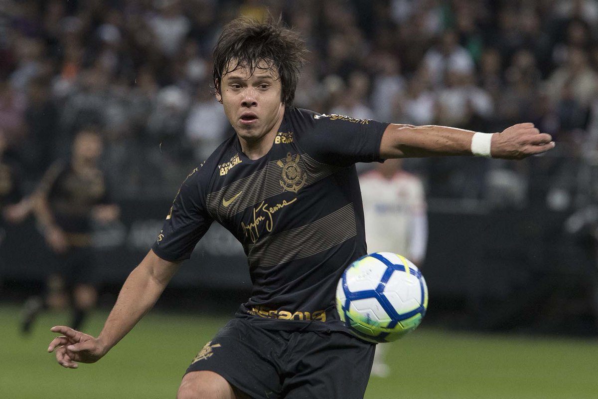 Com renovação travada, Romero tenta deixar o Corinthians sem brigar na Justiça