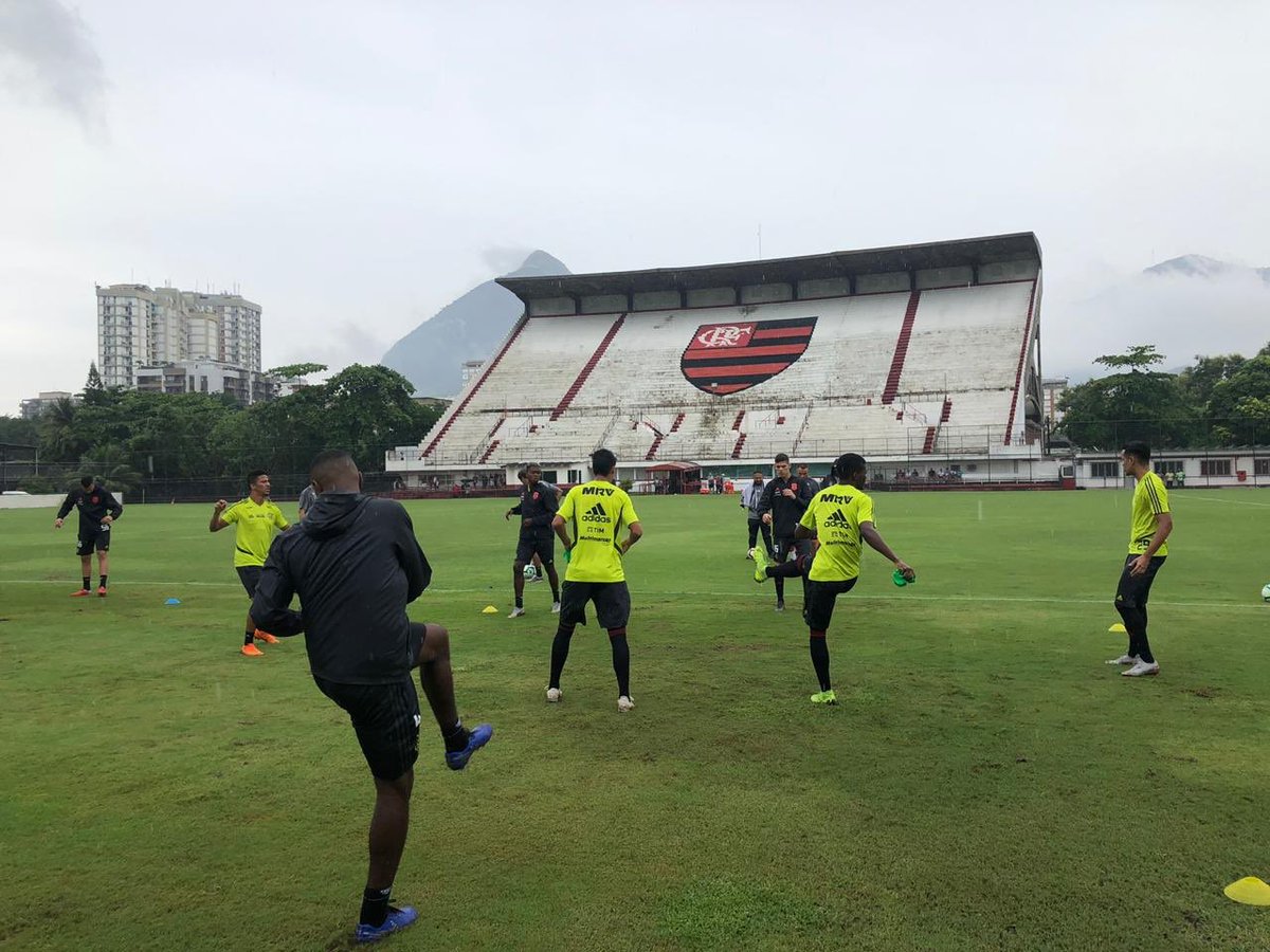 Libertadores: Abel comanda treino com reservas e não antecipar escalação do Flamengo