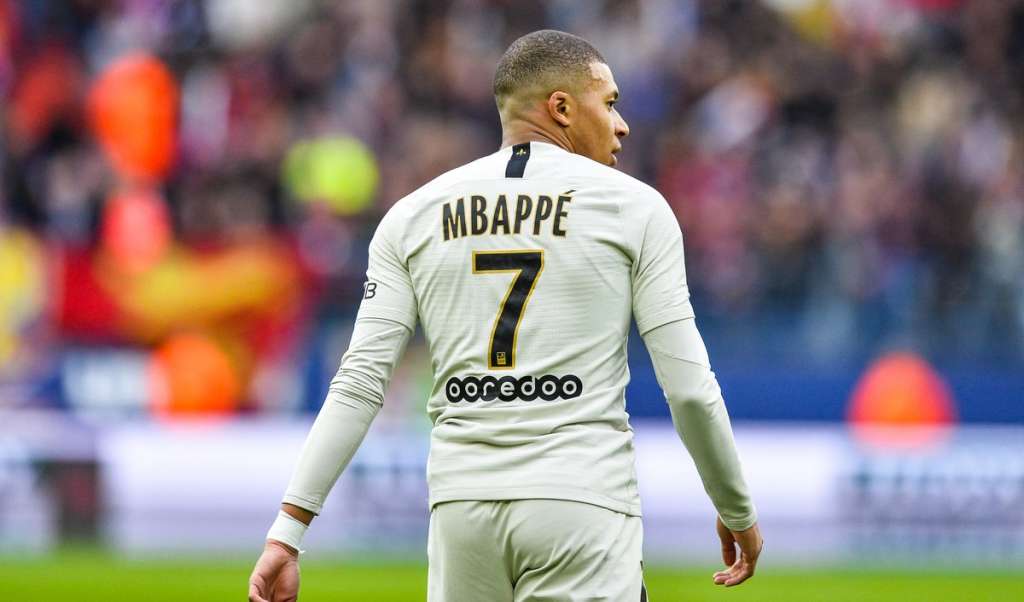 De virada, PSG vence Caen com dois gols de Mbappé