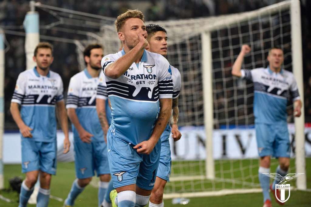 Lazio faz 3 na Roma em clássico e esquenta briga por vaga na Liga dos Campeões