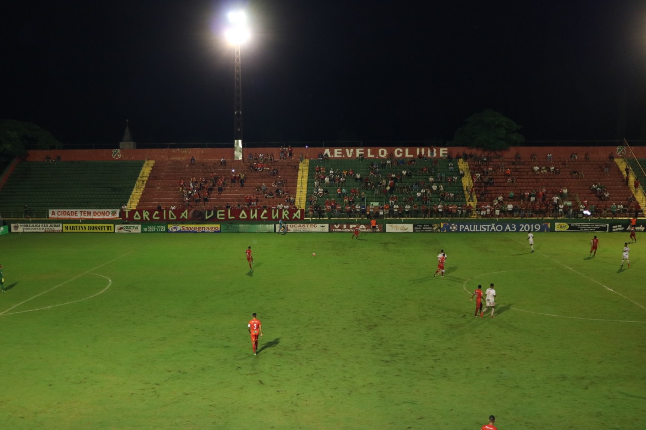 Velo Clube 2 x 2 Capivariano – Rubro Verde empata e perde a chance de se isolar mais