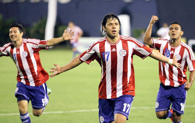 Paraguai chama Gatito, Gómez, Piris da Motta, Derlis e Romero para amistosos