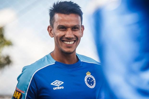 Libertadores: Cruzeiro anuncia patrocinador e marca apresentação para Argentina