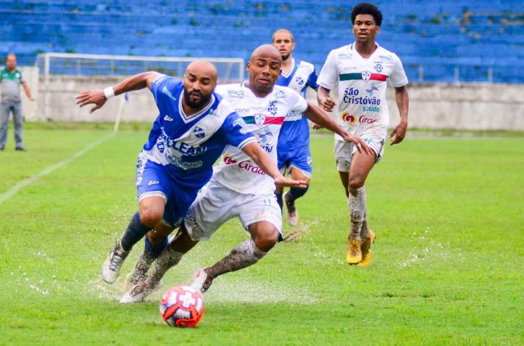 A Portuguesa deixa a lanterna e também o Z2, ocupando a 14ª colocação com oito pontos. (Foto: Bruno Castilho / EC Taubate)