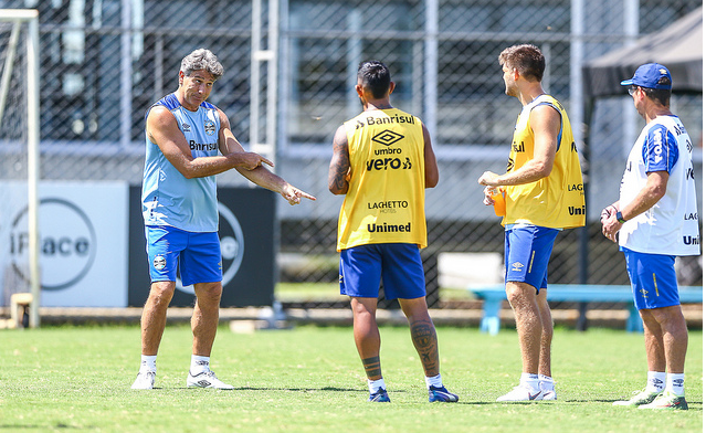 Renato Gaúcho pede atenção total em estreia contra time que não vence há 12 jogos