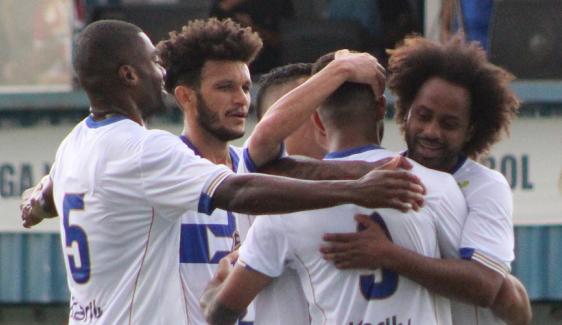 Água Santa mostrou vibração e união