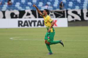 Com paulistas em crise, Série B tem briga pelo G4 e Cuiabá liderando