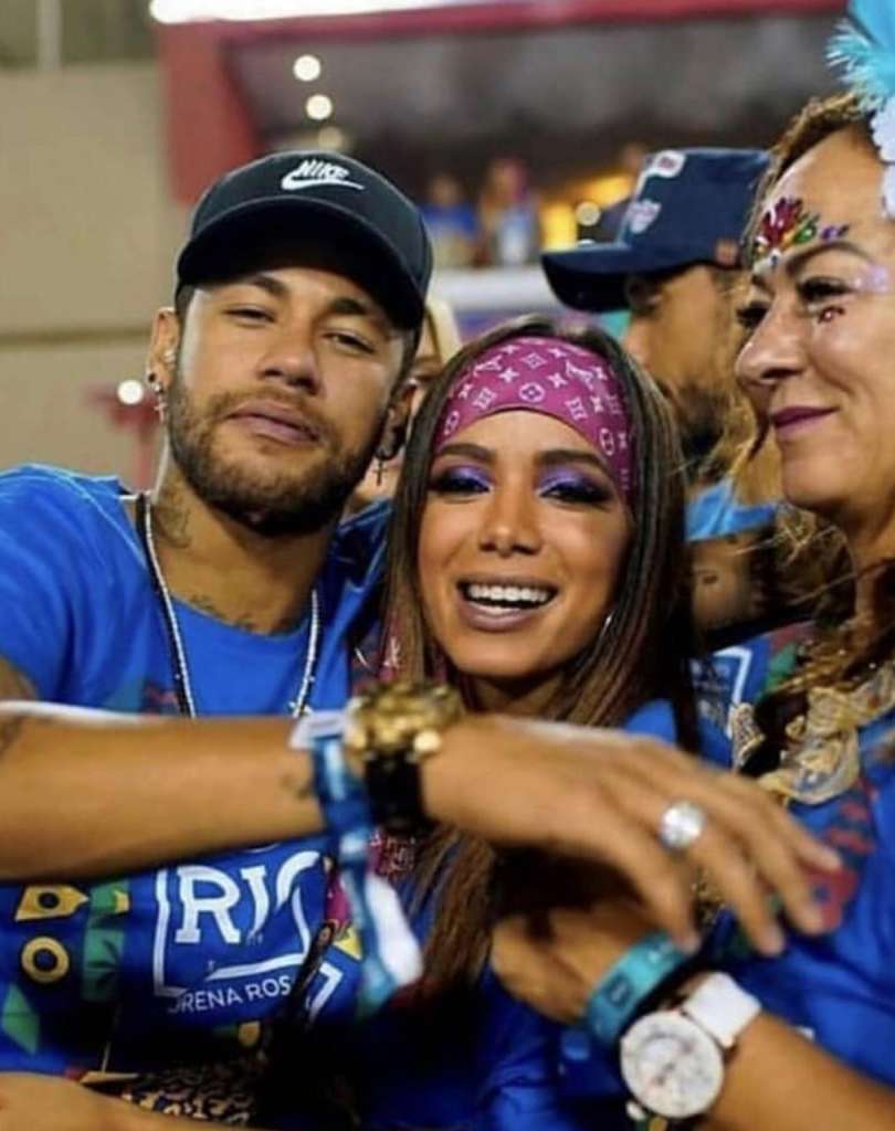 Neymar e Anitta aparecem em vídeo se beijando na Sapucaí 3 0002050372982 img