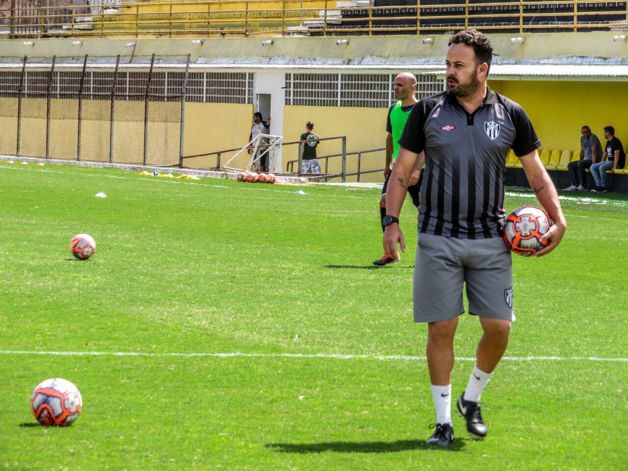 Paulista A3: Disputa pela posição de goleiro agita EC São Bernardo