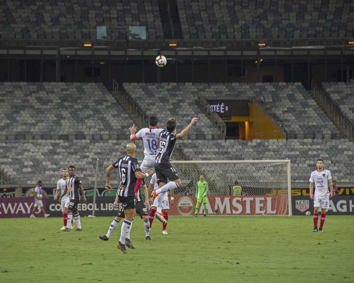 Libertadores: Meia do Atlético-MG afirma que ainda é cedo para dizer que complicou