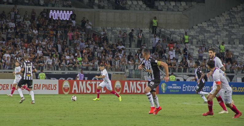 Atlético-MG perde para o Cerro na estreia no Grupo E da Libertadores
