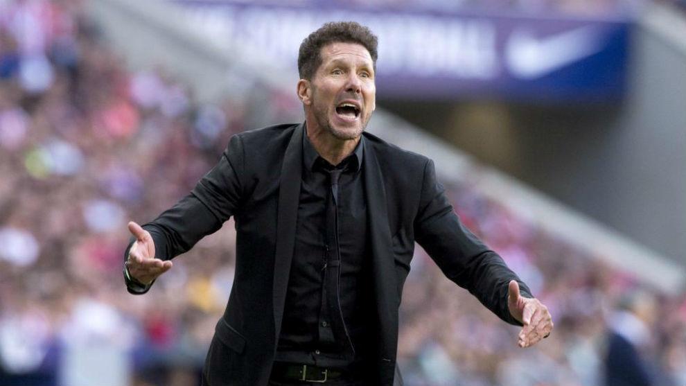 Simeone é multado pela Uefa por gesto obsceno em jogo do Atlético contra Juventus