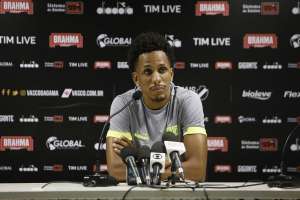 Carioca: Lucas Mineiro promete Vasco focado e com marcação especial em Diego no clássico