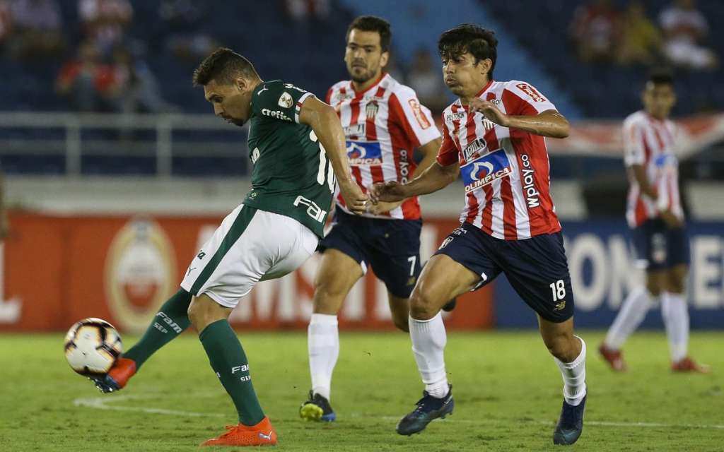 Moisés afirma que Palmeiras sofre críticas injustas sobre o estilo de jogo