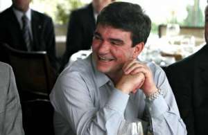 Andrés Sanchez apresenta melhora clínica, mas continua sem previsão de alta