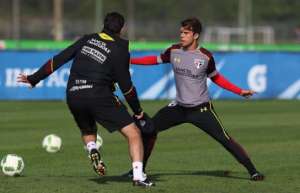 Fortaleza anuncia a contratação do volante Araruna, do São Paulo